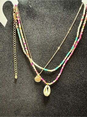 American Eagle Outfitters Gold Shell & Multicolor Beaded Layered Necklace